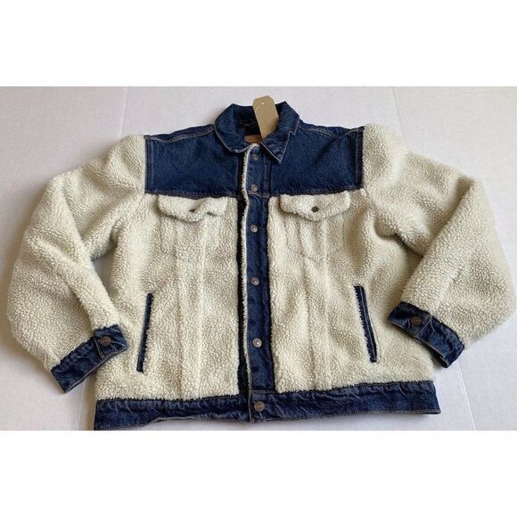 Levi's Jackets & Blazers - ‎LEVI'S EX-BOYFRIEND Pieced Sherpa Trucker Jacket